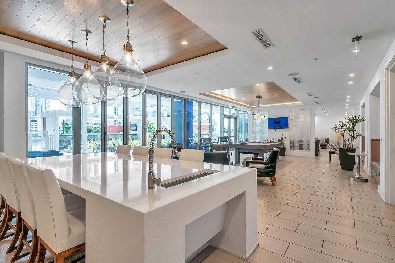 Luxury 1 Bedroom With Den Downtown Tampa Apt - City Views, Rooftop Pool, Workspace Eksteriør bilde