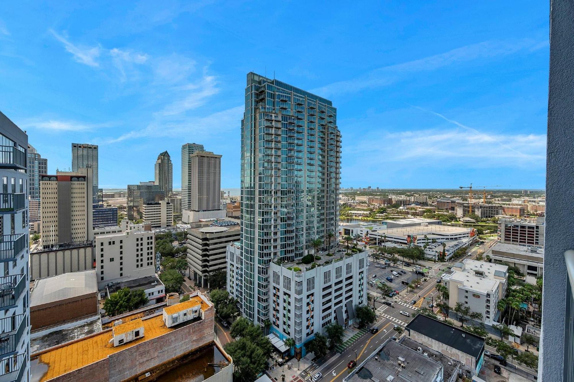 Luxury 1 Bedroom With Den Downtown Tampa Apt - City Views, Rooftop Pool, Workspace Eksteriør bilde
