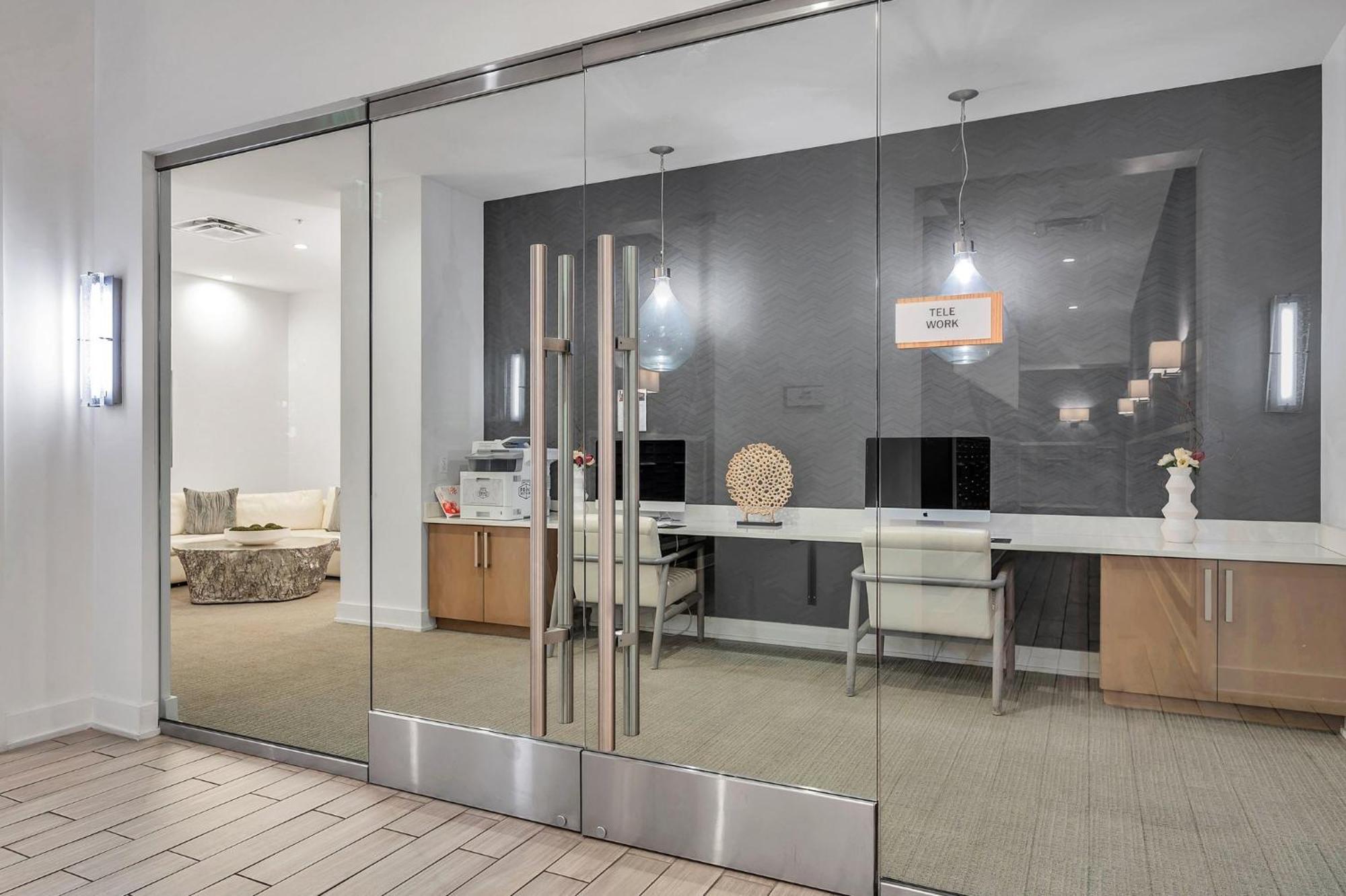 Luxury 1 Bedroom With Den Downtown Tampa Apt - City Views, Rooftop Pool, Workspace Eksteriør bilde