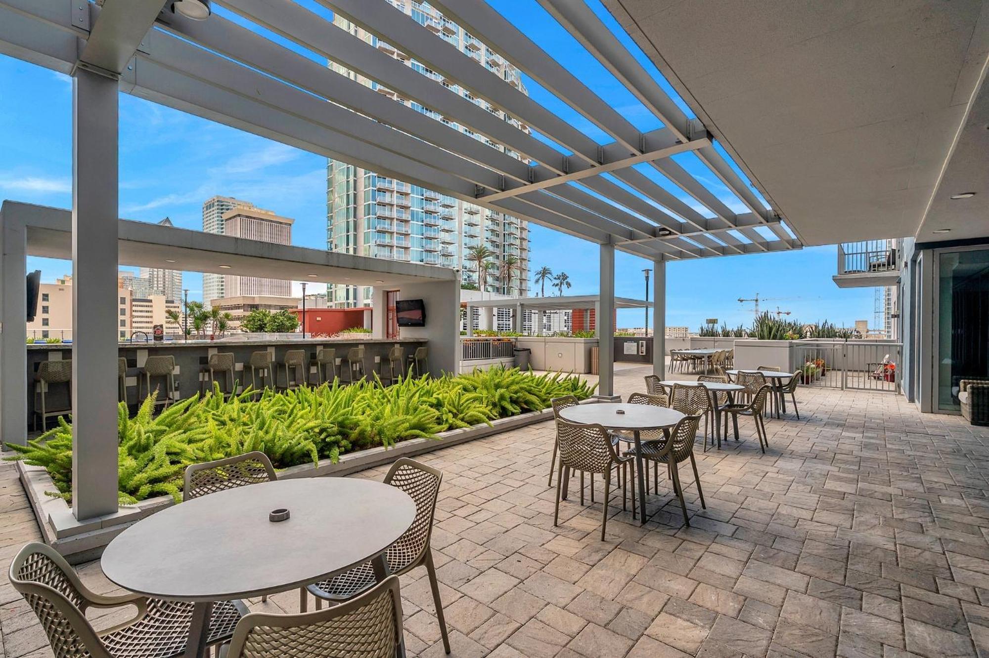 Luxury 1 Bedroom With Den Downtown Tampa Apt - City Views, Rooftop Pool, Workspace Eksteriør bilde